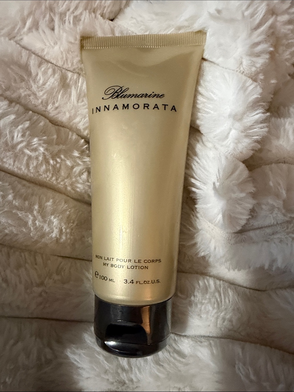 Blumarine Innamorata Moisturizing Body Lotion - Gold and Black